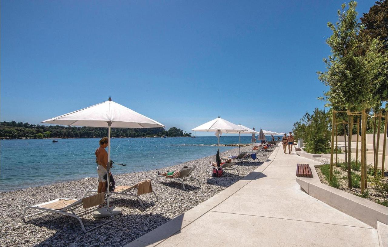 2 Bedroom Stunning Apartment In Rovinj Bagian luar foto
